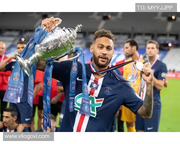 法国足球明星内马尔的传奇之路与未来展望解析